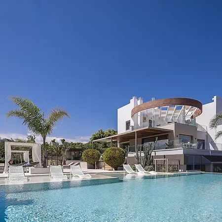 Belle, Where Sea Views Meet Sunset Magic By Etouri Willa *