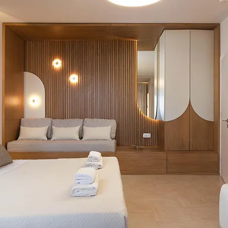 Villa Belle, Where Sea Views Meet Sunset Magic By Etouri *