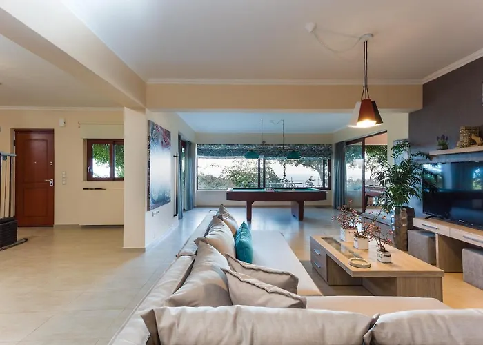 Belle, Where Sea Views Meet Sunset Magic By Etouri Villa