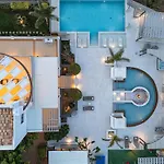 Villa Belle, Where Sea Views Meet Sunset Magic By Etouri *