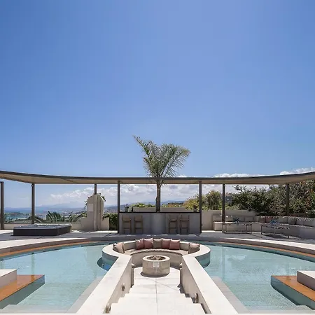 Belle, Where Sea Views Meet Sunset Magic By Etouri Villa