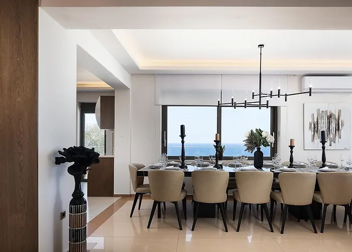 Villa Belle, Where Sea Views Meet Sunset Magic By Etouri *