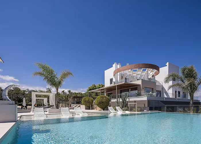 Belle, Where Sea Views Meet Sunset Magic By Etouri Villa *