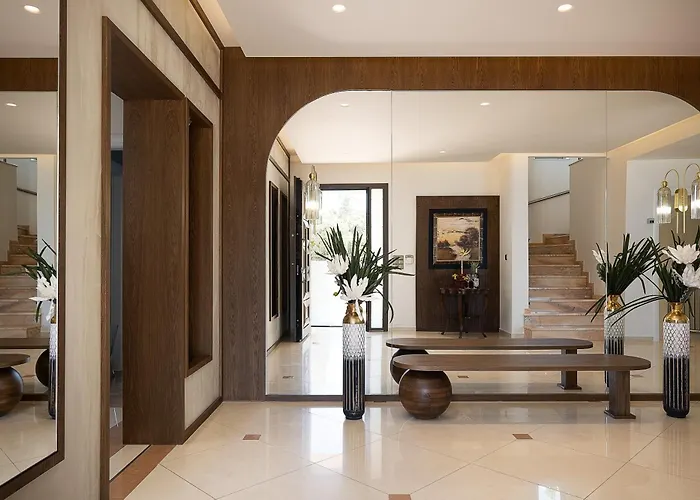 Villa Belle, Where Sea Views Meet Sunset Magic By Etouri *