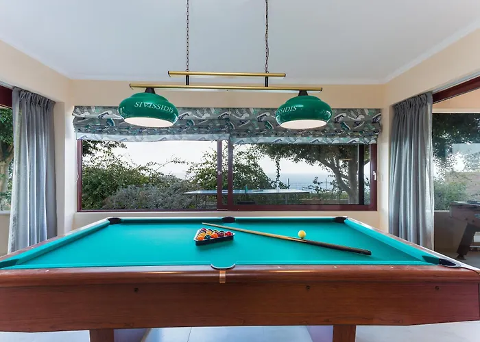 Villa Belle, Where Sea Views Meet Sunset Magic By Etouri